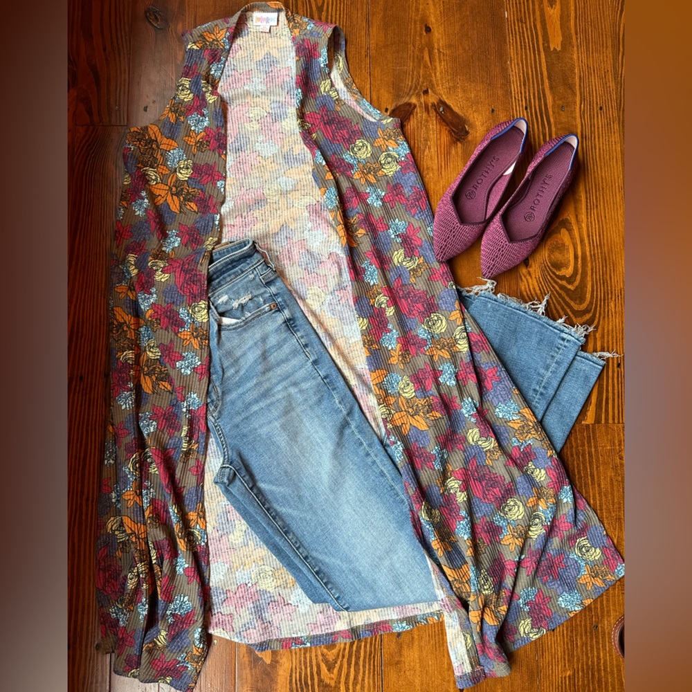 Lularoe Adorable Duster 🌸